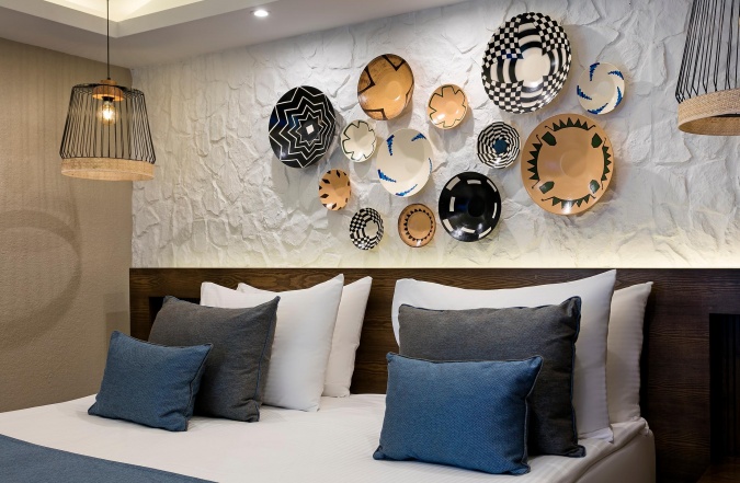 Family Pool House Ground Floor