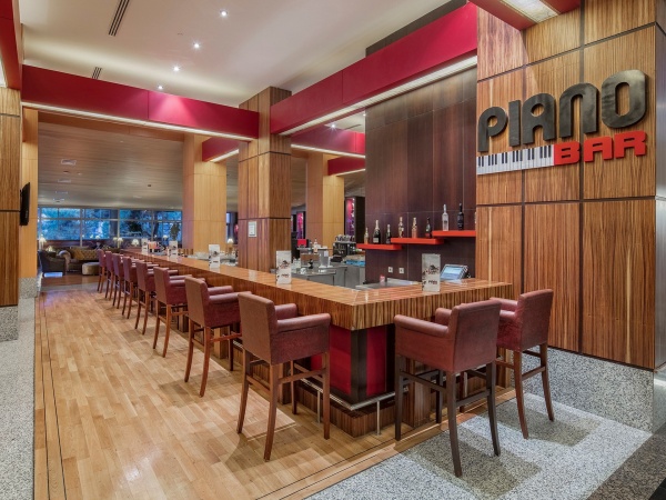Piano Bar